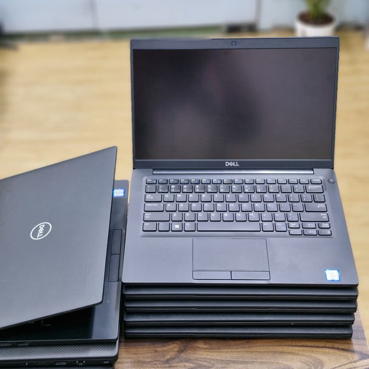 Dell Latitude 7450 - Image 7