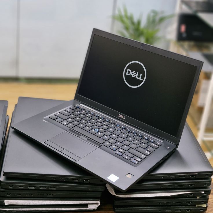 Dell Latitude 7450 - Image 5