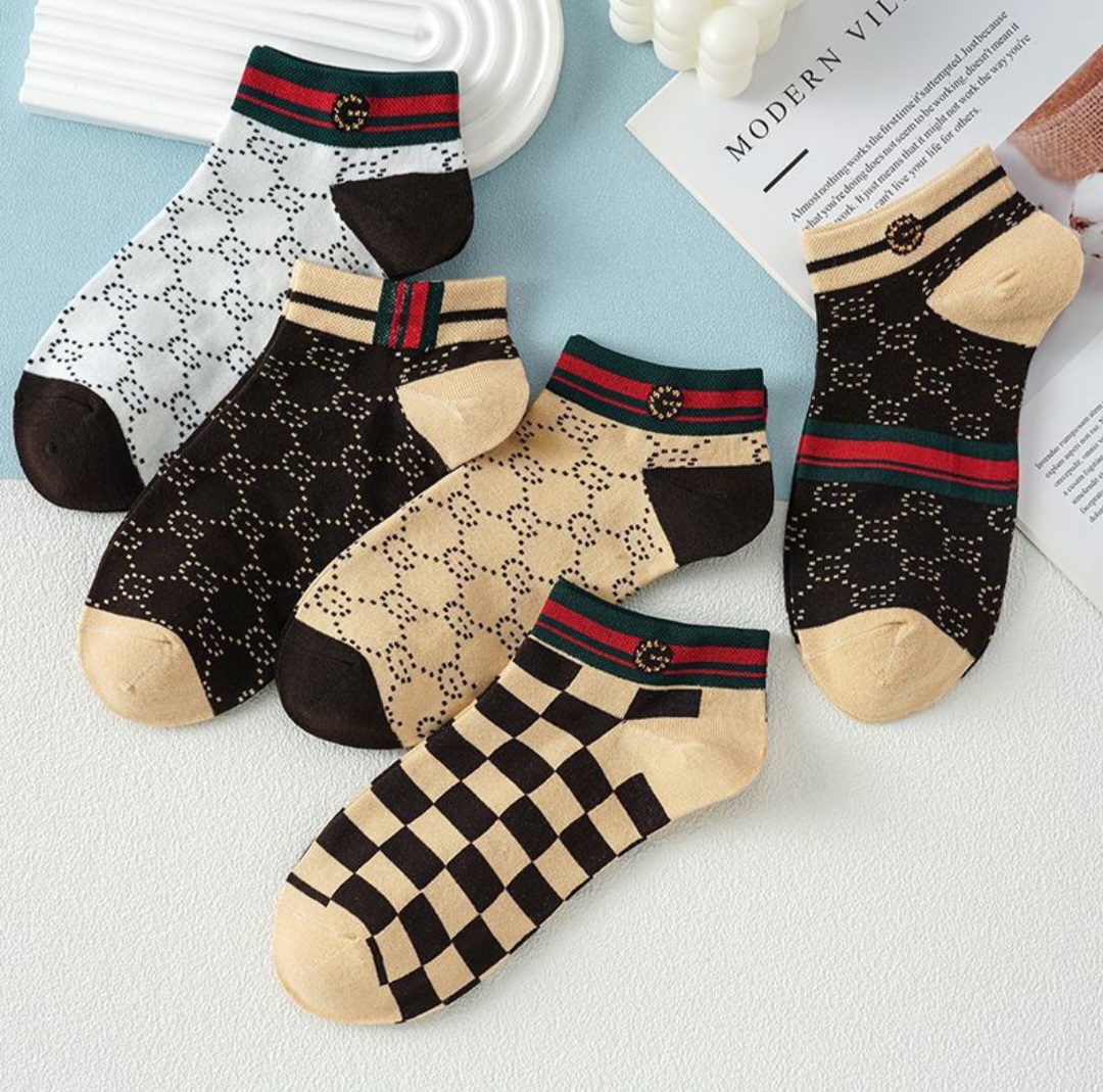 10-Pair Premium Fashion Low-Cut Ankle Socks Set (Mixed Designer-Inspired Patterns) - Image 6