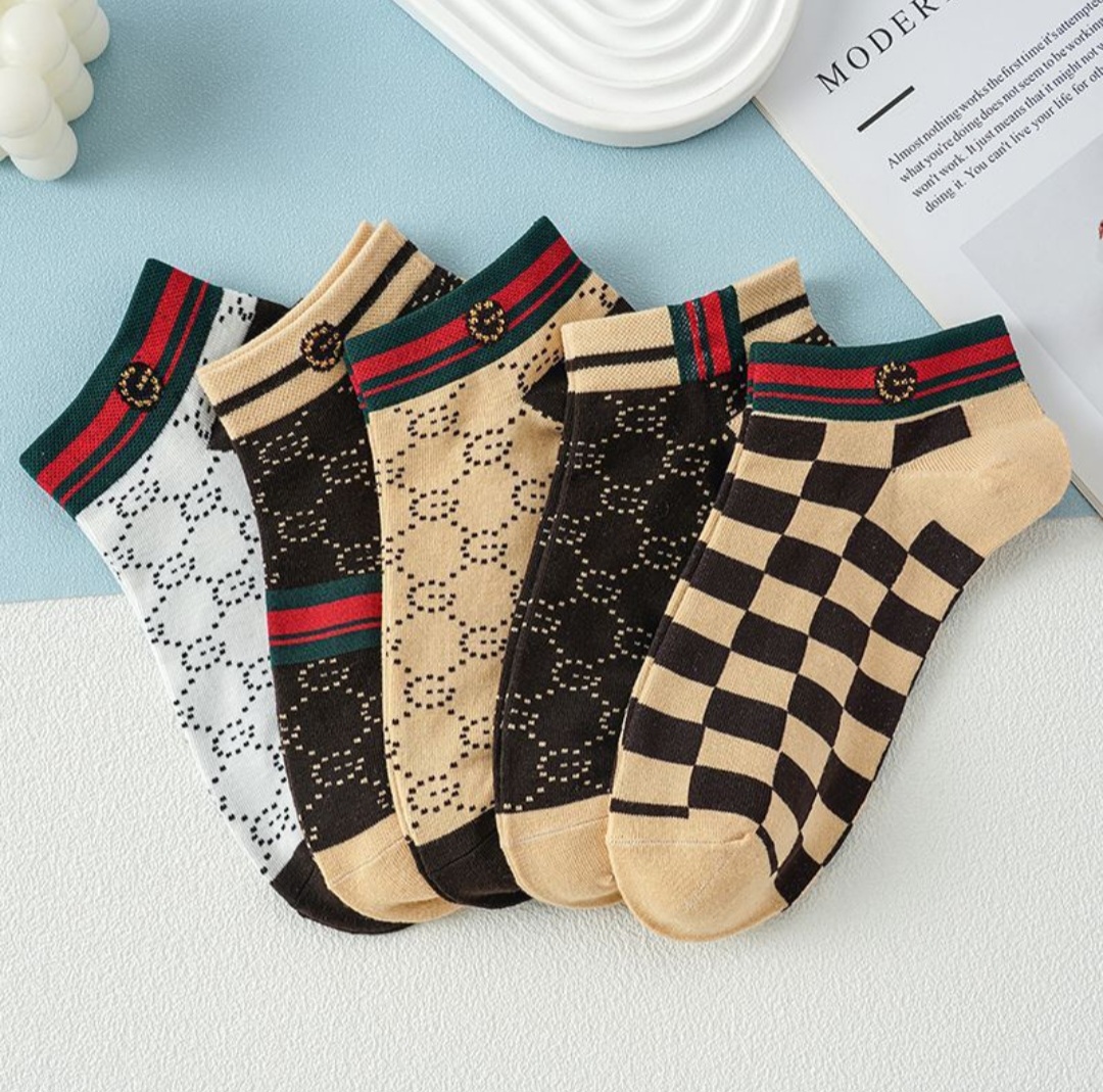 10-Pair Premium Fashion Low-Cut Ankle Socks Set (Mixed Designer-Inspired Patterns) - Image 5